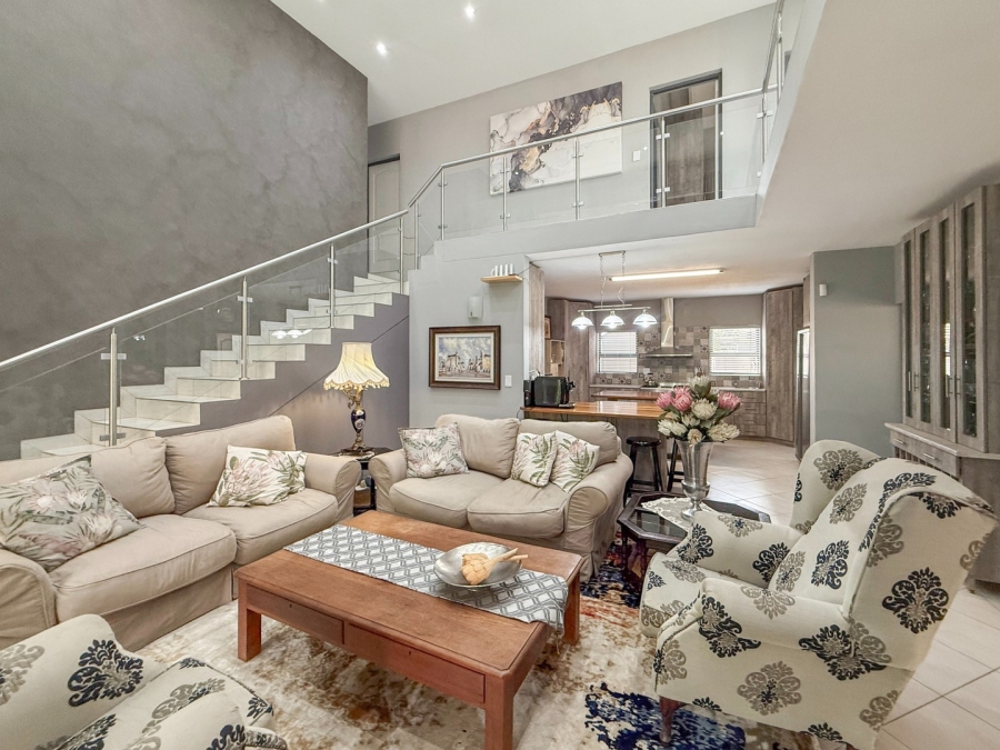 7 Bedroom Property for Sale in Melodie North West